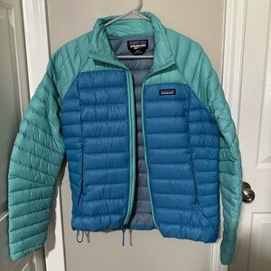Patagonia Women Down Sweater in size medium